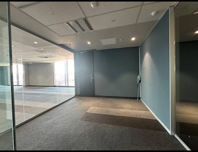 710M² OFFICE TO LET IN CENTURION CENTRAL